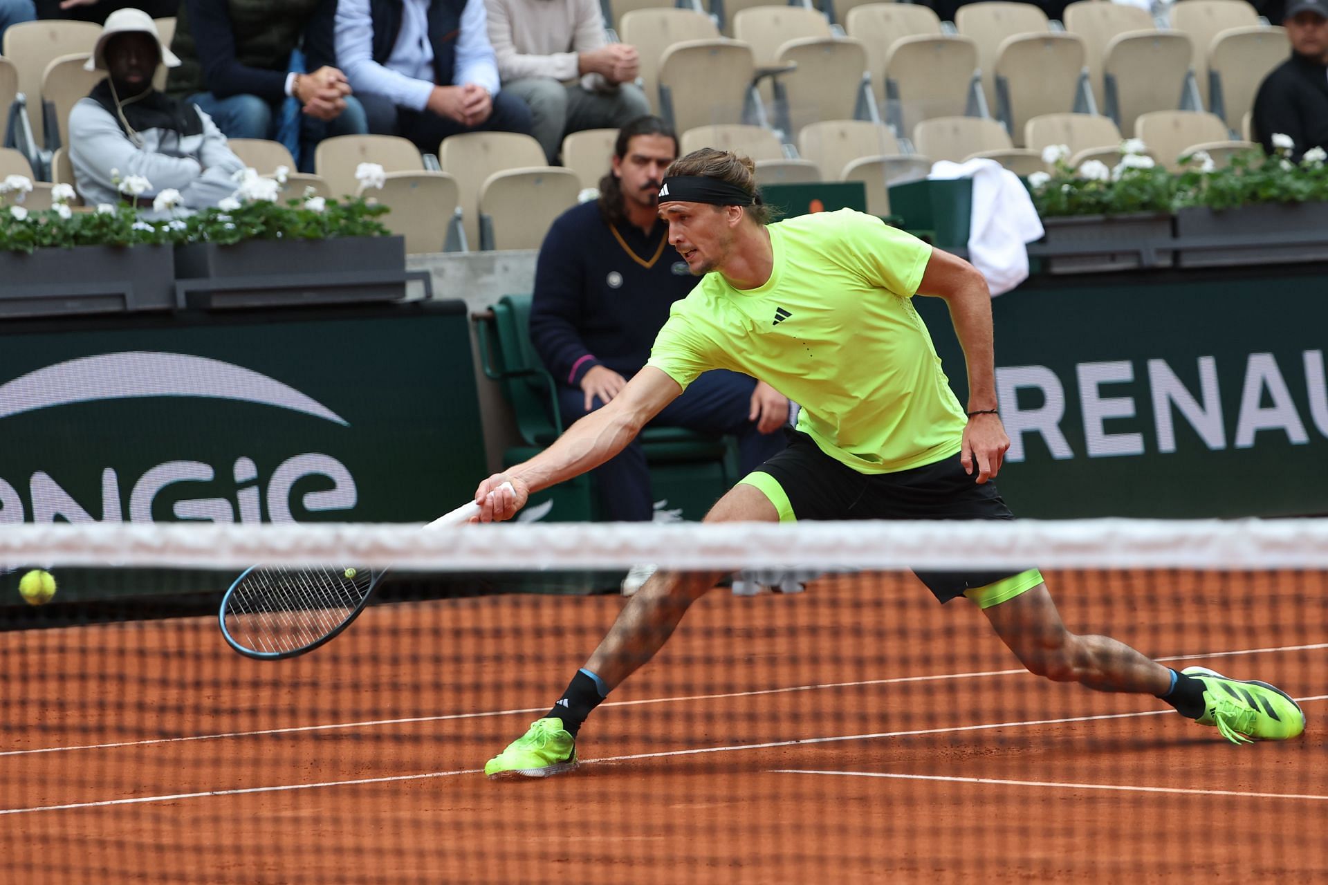 Alexander Zverev at Roland Garros 2025 - Source: Getty